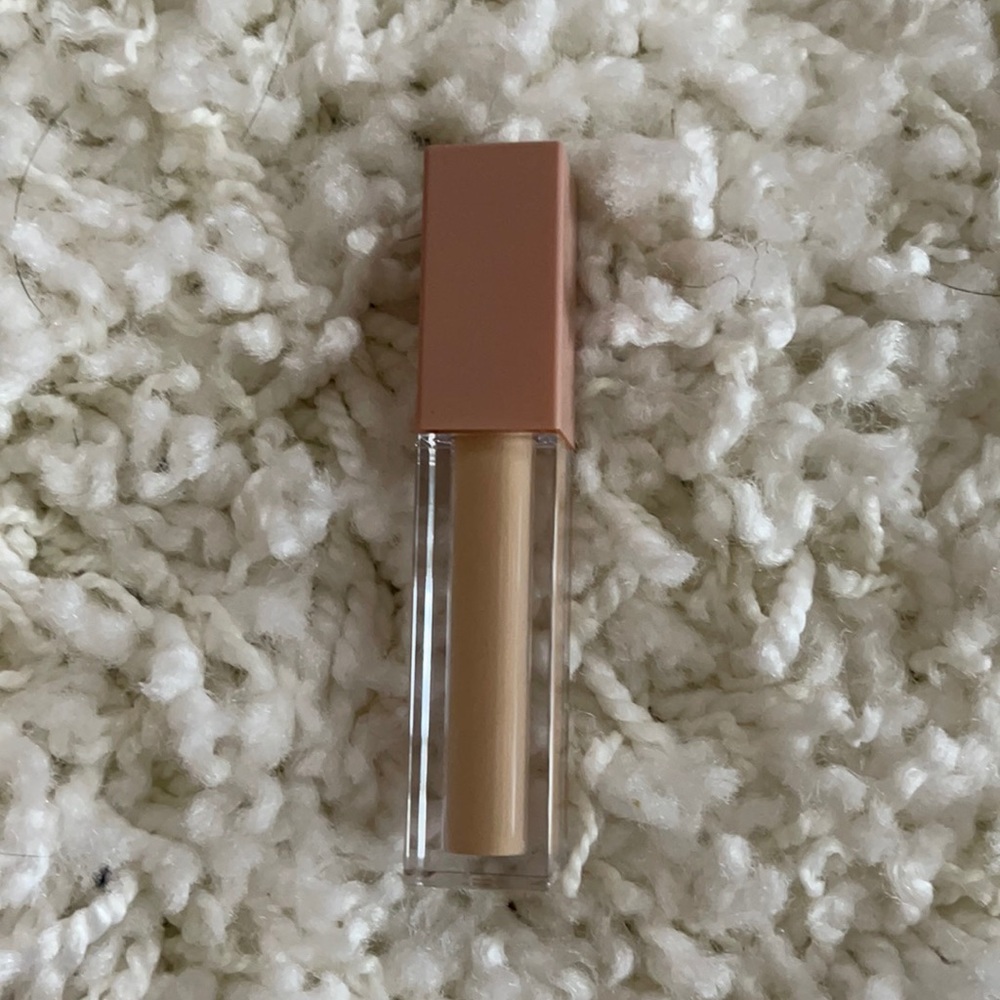 KKW Beauty Concealer in #5, Light Medium with Warm Undertones